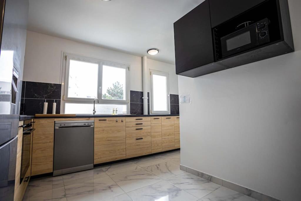 *cosy 20' Paris 25' - Free Wifi*