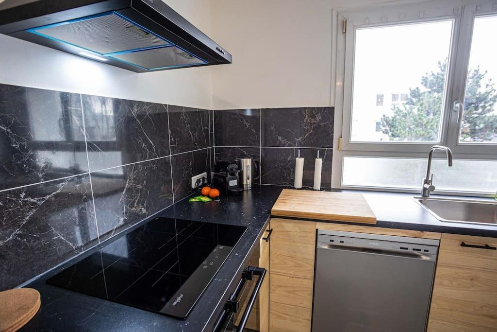 *cosy 20' Paris 25' - Free Wifi* Apartment *